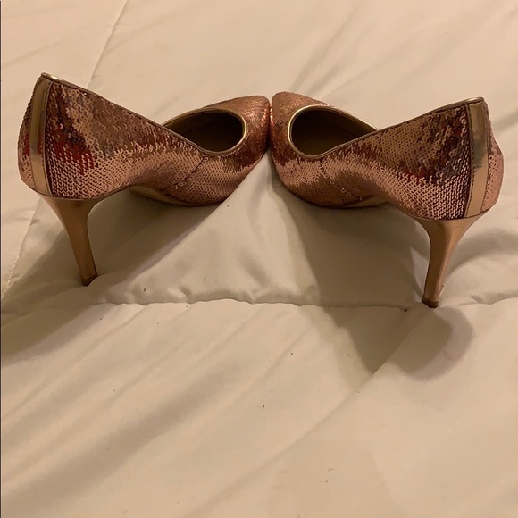 Sequined pink heels - Picture 3 of 4